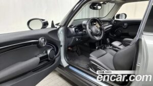 Mini Cooper CLASSIC Plus 2022 года из Южной Кореи