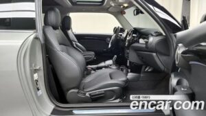 Mini Cooper CLASSIC Plus 2022 года из Южной Кореи