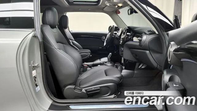 34958057_015.jpg Mini Cooper CLASSIC Plus 2022 года из Южной Кореи