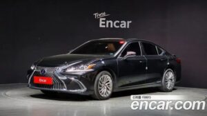 Lexus ES Luxury Plus 2021 года из Южной Кореи