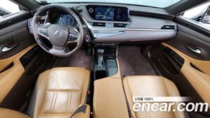 Lexus ES Luxury Plus 2021 года из Южной Кореи