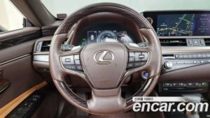 Lexus ES Luxury Plus 2021 года из Южной Кореи