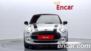 Mini Cooper DEFAULT 2021 года из Южной Кореи