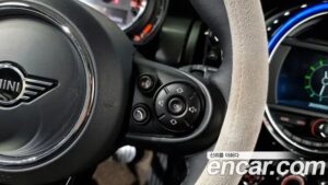 Mini Cooper DEFAULT 2021 года из Южной Кореи