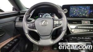 Lexus ES Luxury 2022 года из Южной Кореи