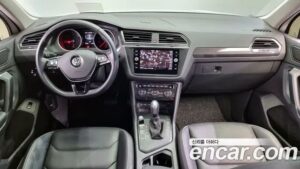 Volkswagen Tiguan 2.0 TDI Prestige 2020 года из Южной Кореи