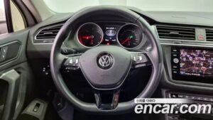 Volkswagen Tiguan 2.0 TDI Prestige 2020 года из Южной Кореи
