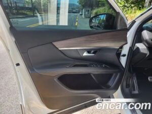 Peugeot 3008 1.5 BlueHDi GT 2022 года из Южной Кореи