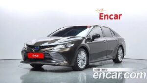 Toyota Camry 2.5 XLE HYBRID 2020 года из Южной Кореи