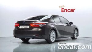 Toyota Camry 2.5 XLE HYBRID 2020 года из Южной Кореи