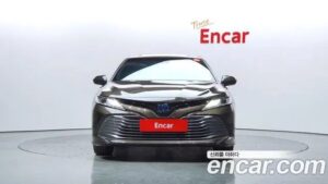 Toyota Camry 2.5 XLE HYBRID 2020 года из Южной Кореи