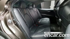 Toyota Camry 2.5 XLE HYBRID 2020 года из Южной Кореи
