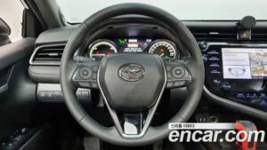Toyota Camry 2.5 XLE HYBRID 2020 года из Южной Кореи