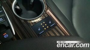 Toyota Camry 2.5 XLE HYBRID 2020 года из Южной Кореи