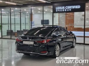 Lexus ES Executive 2020 года из Южной Кореи