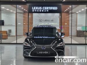 Lexus ES Executive 2020 года из Южной Кореи