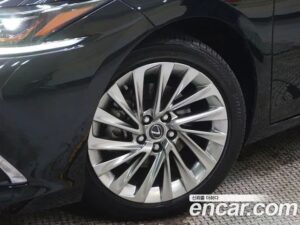 Lexus ES Executive 2020 года из Южной Кореи