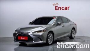 Lexus ES Executive 2020 года из Южной Кореи