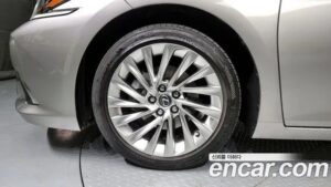 Lexus ES Executive 2020 года из Южной Кореи