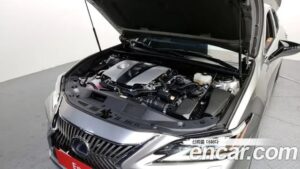 Lexus ES Executive 2020 года из Южной Кореи