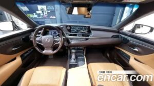 Lexus ES Executive 2020 года из Южной Кореи