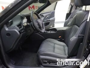 Lexus ES Luxury Plus 2023 года из Южной Кореи