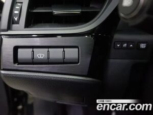 Lexus ES Luxury Plus 2023 года из Южной Кореи
