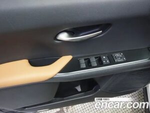 Lexus UX 2.0 2WD 2020 года из Южной Кореи