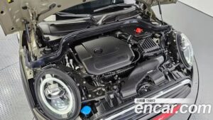 Mini Cooper 5Door DEFAULT 2020 года из Южной Кореи