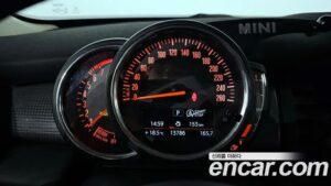Mini Cooper 5Door DEFAULT 2020 года из Южной Кореи
