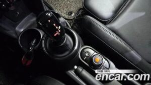Mini Cooper 5Door DEFAULT 2020 года из Южной Кореи