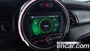 Mini Cooper 5Door DEFAULT 2020 года из Южной Кореи