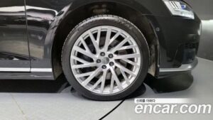 Audi A8 55 TFSI 4WD LWB 2020 года из Южной Кореи