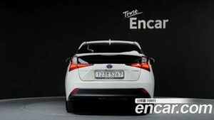 Toyota Prius 1.8 2020 года из Южной Кореи