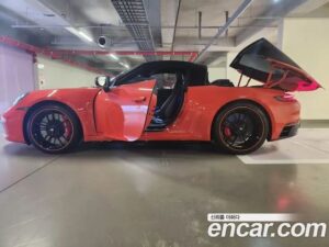 Porsche 911 TARGA 4 GTS 2022 года из Южной Кореи