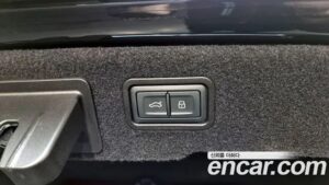 Audi A8 55 TFSI 4WD LWB 2021 года из Южной Кореи