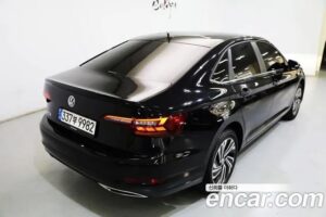 Volkswagen Jetta 1.4 TSI Premium 2020 года из Южной Кореи