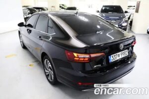 Volkswagen Jetta 1.4 TSI Premium 2020 года из Южной Кореи