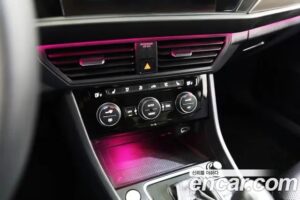Volkswagen Jetta 1.4 TSI Premium 2020 года из Южной Кореи