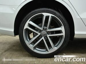 Audi A3 40 TFSI 2020 года из Южной Кореи