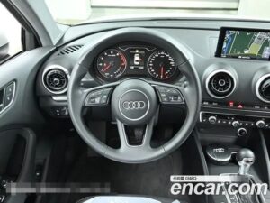 Audi A3 40 TFSI 2020 года из Южной Кореи