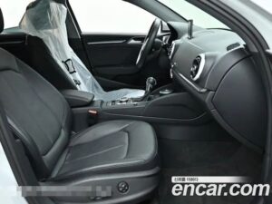 Audi A3 40 TFSI 2020 года из Южной Кореи