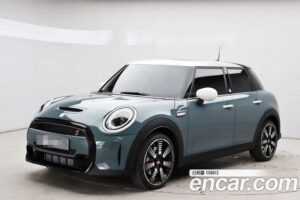 Mini Cooper 5Door MULTITONE Edition 2023 года из Южной Кореи