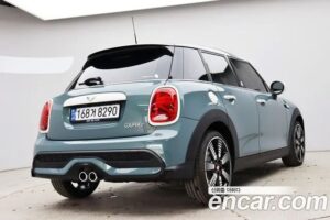 Mini Cooper 5Door MULTITONE Edition 2023 года из Южной Кореи
