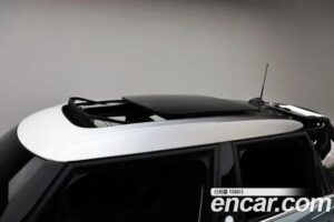 Mini Cooper 5Door MULTITONE Edition 2023 года из Южной Кореи