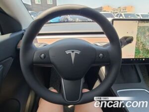 Tesla Model Y LONG RANGE 2022 года из Южной Кореи