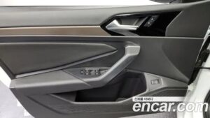 Volkswagen Jetta 1.4 TSI Prestige 2021 года из Южной Кореи