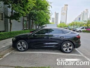 Audi e-tron 55 4WD Sportback 2021 года из Южной Кореи