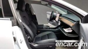 Tesla Model 3 Standard RANGE Plus 2020 года из Южной Кореи