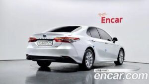 Toyota Camry 2.5 LE HYBRID 2020 года из Южной Кореи
